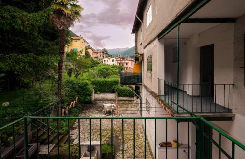 Carate Urio Apartamento | Casa Regina Margherita - Lussuoso appartamento vista Lago con parcheggio e Aria Condizionata
