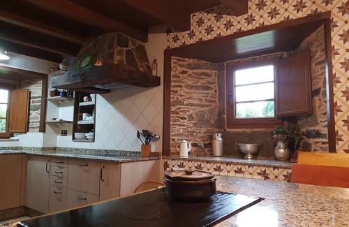 Cospeito Otro | Casa Rigueira, Bonita casa rústica construida a finales del 1800 para 9 personas