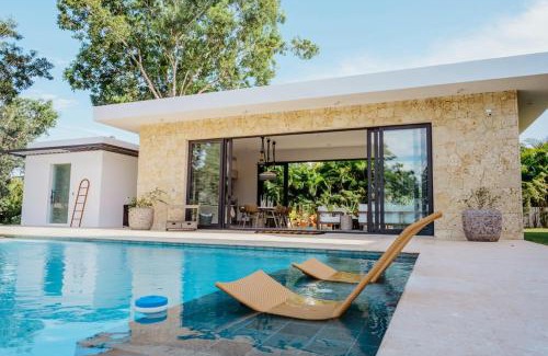 Casa de Campo Villa | Casa Roble