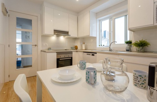 Cadiz Apartamento | Casa ROS PLAYA (free parking) by Cadiz4Rentals