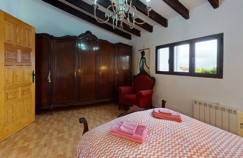 La Solana Chalet De Esquí | ▫️ Casa Rosa por I N Z U L A E ▫️ Piscina Climatizada▫️ Ping Pong ▫️ Futbolín