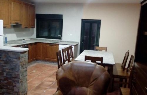 Branuelas Casa | Casa Rosi. Cumbres borrascosas Brañuelas