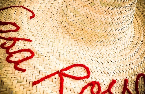 Signes Casa | CASA ROSSA! Gite for 4 with Nordic Spa 10 minutes from the Circuit du Castellet!