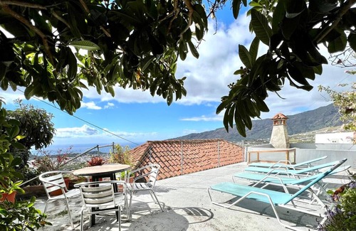 El Granel Cabaña | Casa rural con estupenda vista,Wifi y barbacoa