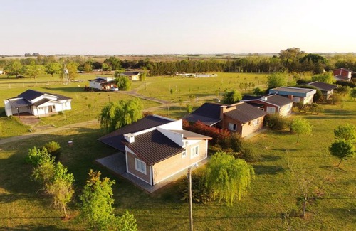 Ramallo Casa | Casa rural cerca del arroyo y el río Paraná