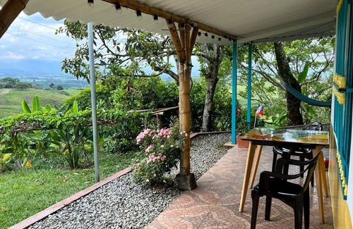 Circasia Cabaña | Casa rural con mirador al Quindio (Apta para mascotas)