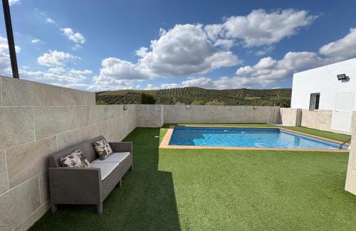 Antequera Chalet De Esquí | Casa Rural Cortijo Cerro Limon