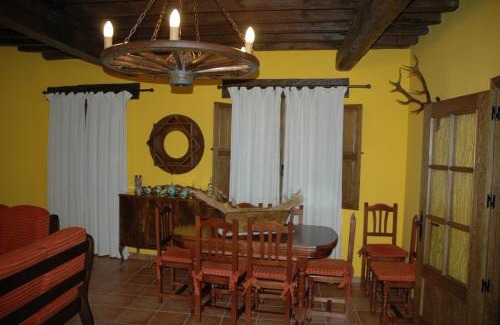 Villar del Pedroso Casa | Casa Rural El Pedroso