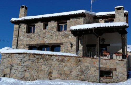 Santo Domingo de Piron Casa | Casa Rural El Alcarcel
