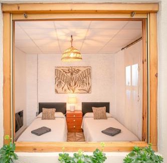 Sant Mateu Casa | Casa Rural l'Olivera - Ideal para Retiros, Familias y Amigos - Cerca de Morella y Peñíscola - Mínimo 2 noches