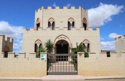 El Robledo Casa | Casa Rural La Alcazaba