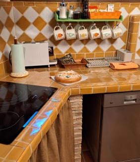 Horche Apartamento | Casa Rural LA BODEGA, ofrece cata de vino gratis