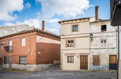 Astudillo Casa | Casa Rural "La Mota"