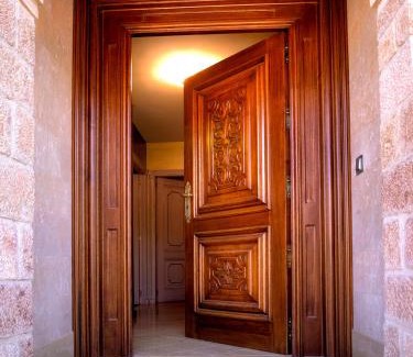 Alquezar Chalet De Esquí | Casa Rural La Parra de Maribel