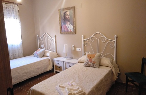 Arroyo de la Luz Casa | CASA RURAL LA SANTIAGA