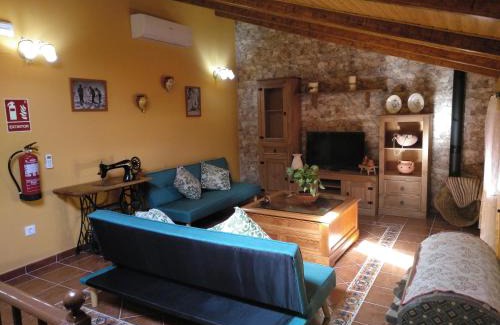 Arroyo de la Luz Casa | Casa Rural La Santiaga