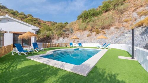 Alora Chalet De Esquí | Casa Rural Las Angosturas (Caminito del Rey)
