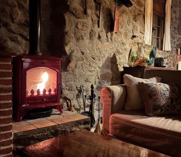 Santa Maria de los Caballeros Casa | Casa Rural Los Cuartos de Gredos