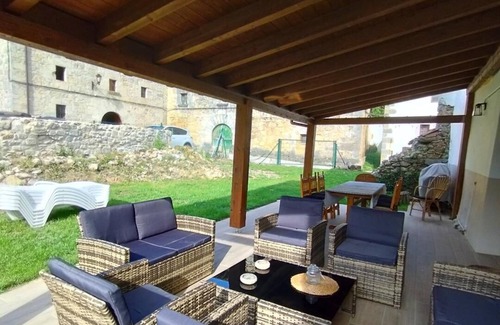 Egiarreta Casa | Casa Rural Zarranz para 21 personas cerca de Pamplona.