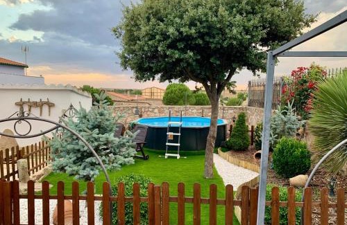 Tardobispo Casa | Casa Rural "Rincón del Edén"