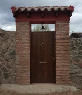 La Iglesuela Casa | Casa Rural Rojo del Tietar