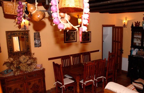 Guisando Casa | Casa Rural Samuel Paraca