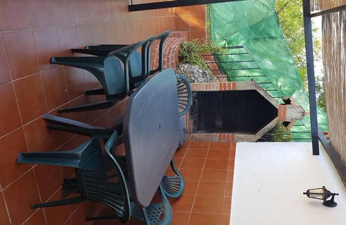 Benamahoma Cabaña | Casa San Antonio, ideal para grupos, capacidad para 10 personas