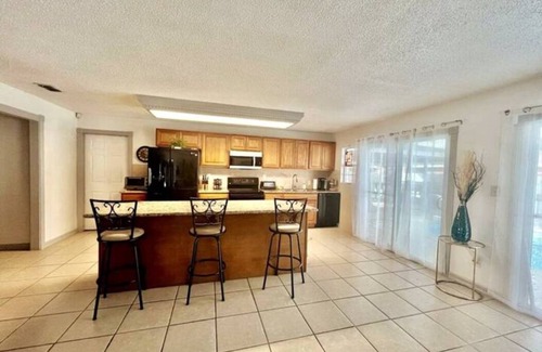Brownsville Casa | Casa Santa Clara with Swimming Pool near Golf Country Clubs