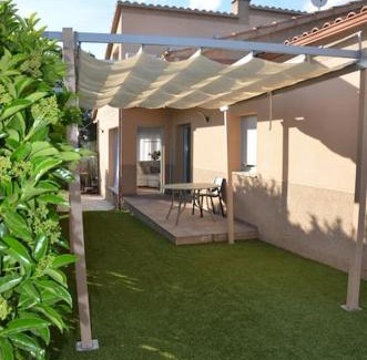 Canaletes Apartamento | Casa Santa Creu - Private family villa in nature