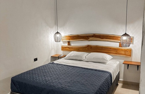 La Libertad Hotel | Waves Paradise @SurfCityConchalio Room#3