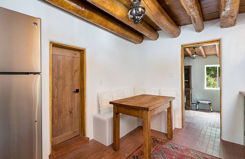 Chupadero Casa | Casa Sarita | Pets Allowed + Near Trails & Galleries!