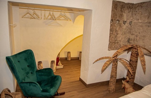 Santa Catalina Hotel | Casa Señorial Sevillana. PIEDRA CHICA ( una habitacion) 2 camas 1 baño
