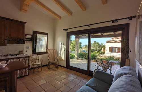 Porto San Paolo Casa | Casa Singola Immersa nel Verde con Vista Mare