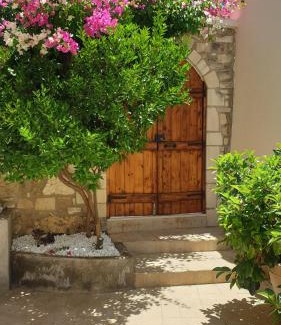 Spilion Apartamento | Casa Sofia Apt#1, By Hellocrete