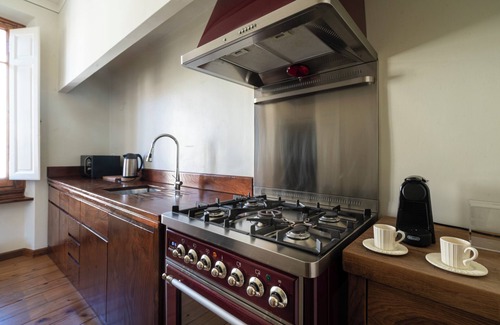 Santo Spirito Apartamento | Casa Sofia Santo Spirito Apartment with Beautiful Terrace