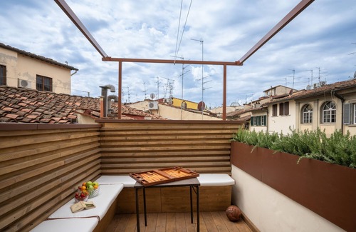 Santo Spirito Apartamento | Casa Sofia Santo Spirito Apartment with Beautiful Terrace
