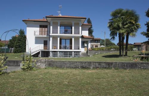 Brezzo di Bedero Apartamento | Casa Sole