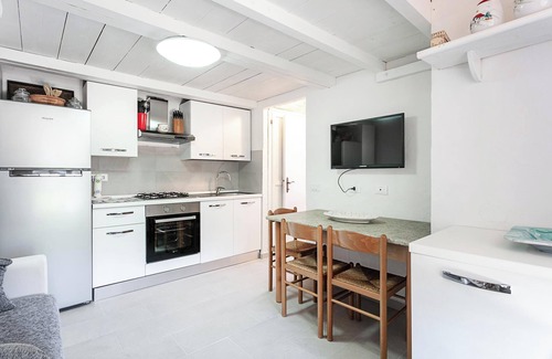 San Teodoro City Centre Casa | "Casa Solidea" con aire acondicionado y jardín privado