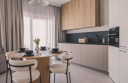 Bydgoszcz Apartamento | Casa | Spacious Studio with Balcony | Air Conditioning | Opera Nova | Old Town