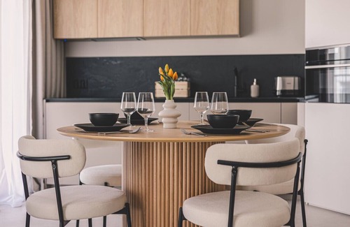 Bydgoszcz Apartamento | Casa | Spacious Studio with Balcony | Air Conditioning | Opera Nova | Old Town