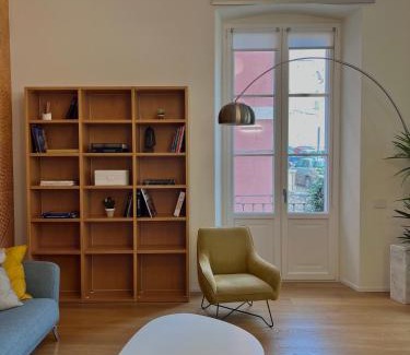 Historic Castle District Apartamento | Casa Spada Apartments