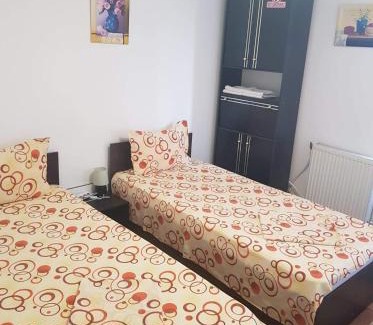 Tomesti Casa | Casa Stela