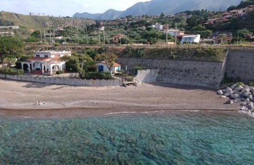 Altavilla Milicia Casa | Casa Sulla Spiaggia Villa Eléftheria
