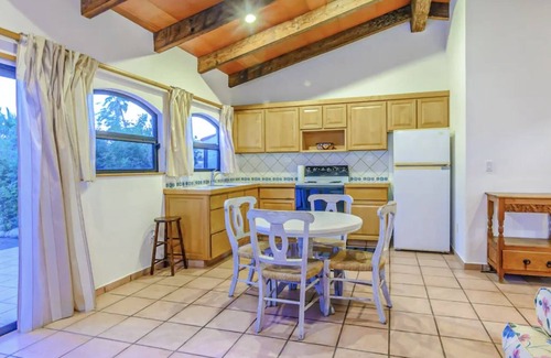 San Jose del Cabo Casa | Casa Sunny Days - home in Private Gated Community w/Private Pool, Hot Tub, A/C