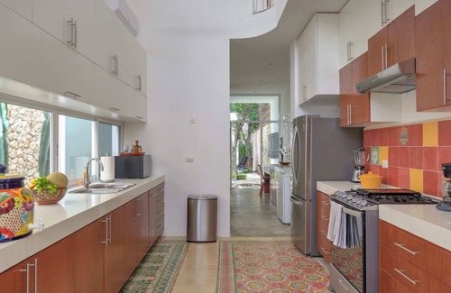 Centro Casa | Casa Sweet Pea, Bright and Stylish in Centro