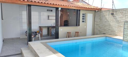 Tupy Casa | Casa térrea com piscina a 250 metros da praia