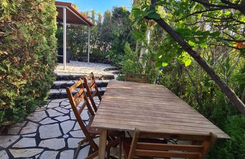 El Paso Cabaña | Casa Tali, pequeña casa de campo muy tranquila con gran jardín y vistas al mar.