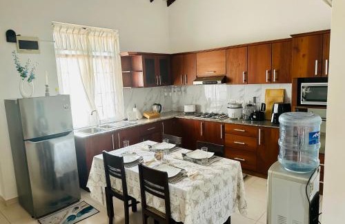 Peliyagoda Casa | Casa Theo