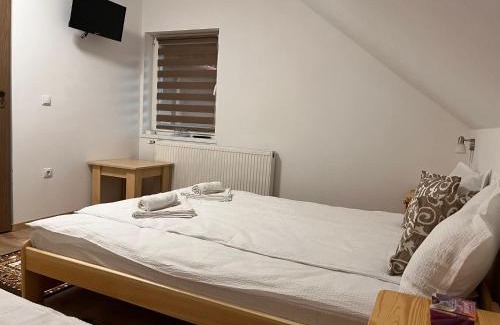 Corund Cama Y Desayuno | Casa Timea Vendégház