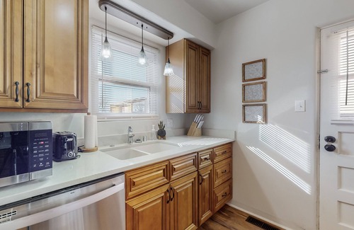 Parkland Hills Casa | CASA Tranquila- Cozy 2BR House in amazing Ridgecrest area